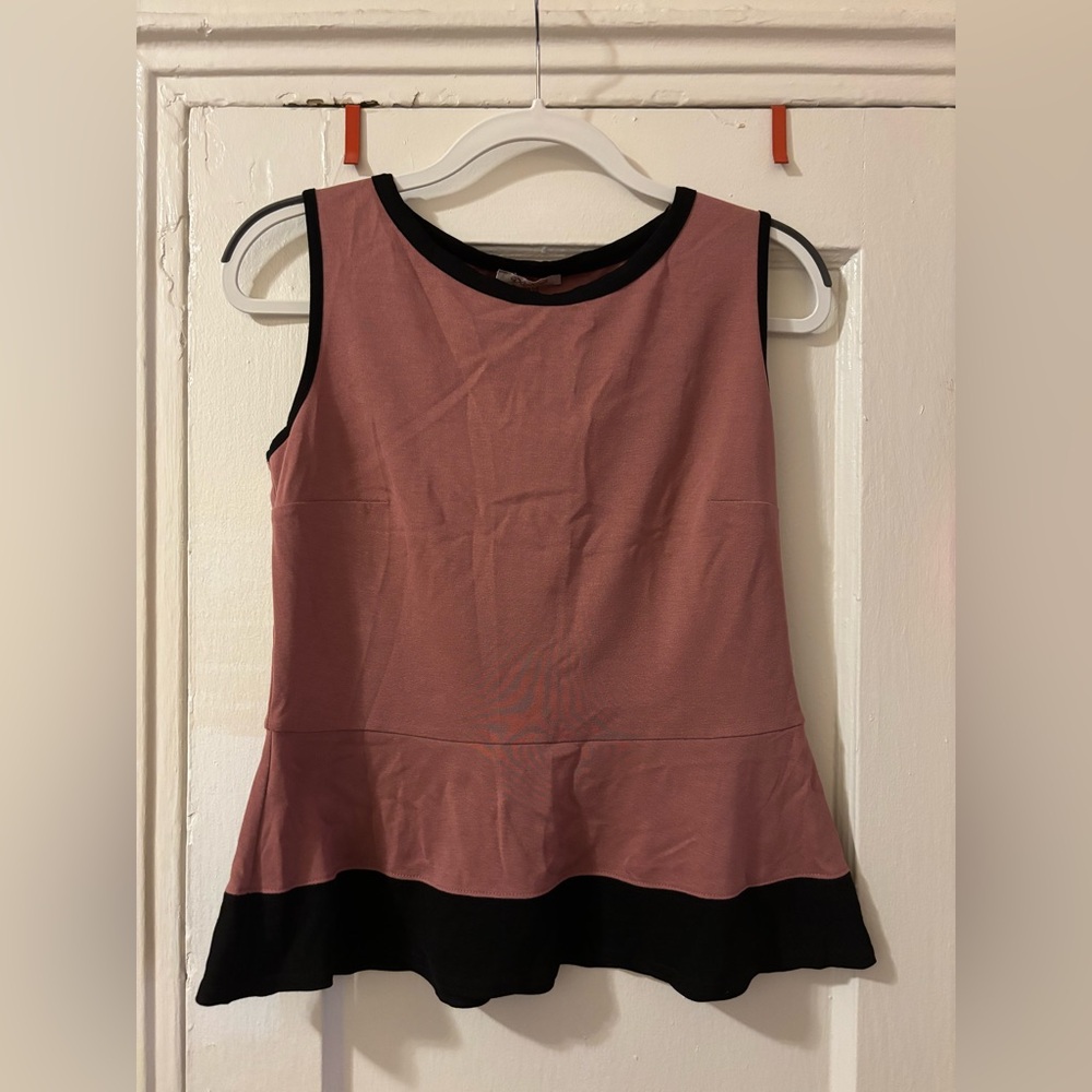 Daphne Sleeveless Top size M